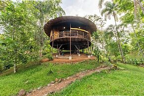 Paradise Lodge