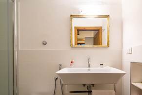 Lambertesca Loft by Mmega