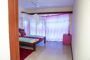 Safiri Kenya Home