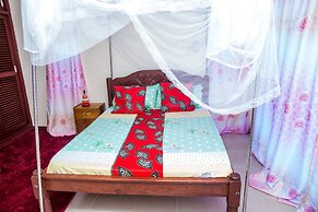 Safiri Kenya Home