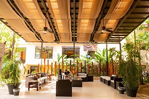 Maya Tulipanes Express