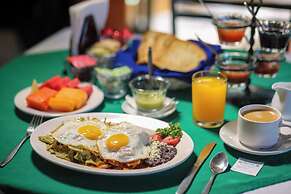 Maya Tulipanes Express