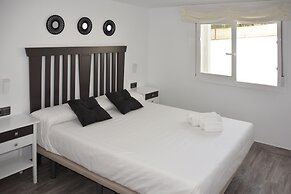 Rural Apartments El Lago