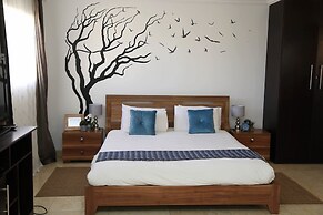 Denver Echo- Executive Guest House