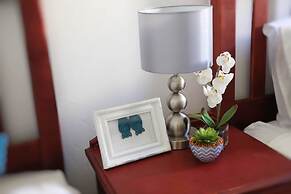 Denver Echo- Executive Guest House