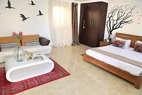 Denver Echo- Executive Guest House