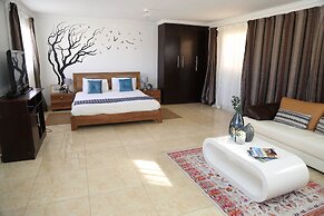 Denver Echo- Executive Guest House