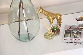 Denver Echo- Executive Guest House