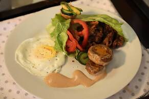 Denver Echo- Executive Guest House