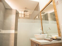 Casona 1914 Quito - Gothic Cathedral View Rooftop