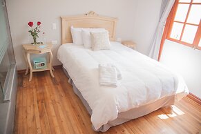 Casona 1914 Quito - Gothic Cathedral View Rooftop