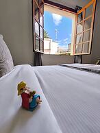 Casona 1914 Quito - Gothic Cathedral View Rooftop