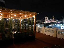Casona 1914 Quito - Gothic Cathedral View Rooftop