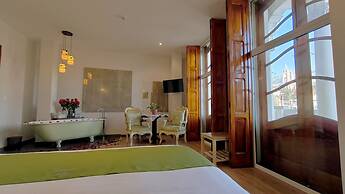 Casona 1914 Quito - Gothic Cathedral View Rooftop