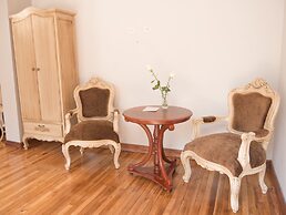 Casona 1914 Quito - Gothic Cathedral View Rooftop