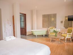 Casona 1914 Quito - Gothic Cathedral View Rooftop