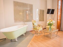 Casona 1914 Quito - Gothic Cathedral View Rooftop