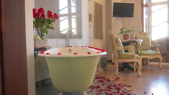 Casona 1914 Quito - Gothic Cathedral View Rooftop