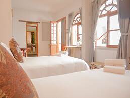 Casona 1914 Quito - Gothic Cathedral View Rooftop