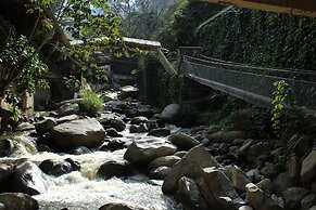 Hostería Río Escondido