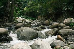 Hostería Río Escondido