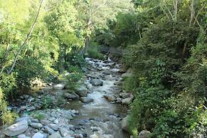 Hostería Río Escondido