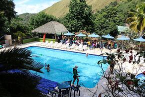 Hostería Río Escondido