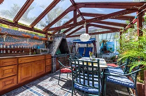 Sunflower Villa Studios by CMD