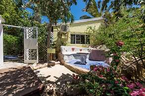 Sunflower Villa Studios by CMD