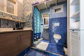 Sunflower Villa Studios by CMD