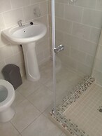 Rest Shade Bed And Breakfast