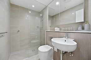 Ultra Modern Luxurious home in Tranquil Sydney