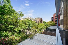 Terrace Living in the Heart of Sydney