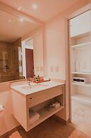 Antera Hotel & Residences