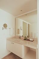 Antera Hotel & Residences