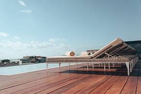 Antera Hotel & Residences