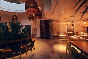 Antera Hotel & Residences