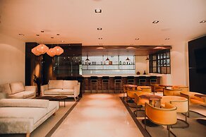 Antera Hotel & Residences