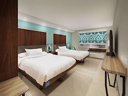 Tru by Hilton Lawrenceville Atlanta I-85 Sugarloaf