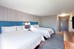 Hampton Inn Gardner Conference  Center