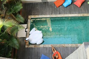 Gelatik B&B - Hostel