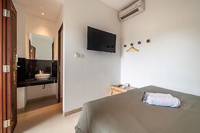 Gelatik B&B - Hostel