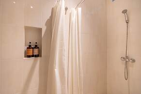 Gelatik B&B - Hostel