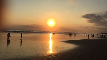 Gelatik B&B - Hostel