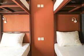 Gelatik B&B - Hostel