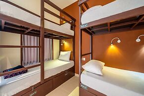 Gelatik B&B - Hostel