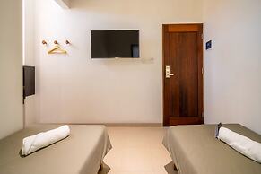 Gelatik B&B - Hostel