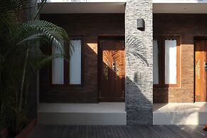 Gelatik B&B - Hostel