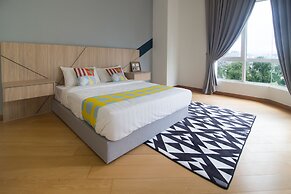 OYO Home 501 Luxury 1BR Crest Condo