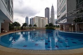 OYO Home 501 Luxury 1BR Crest Condo